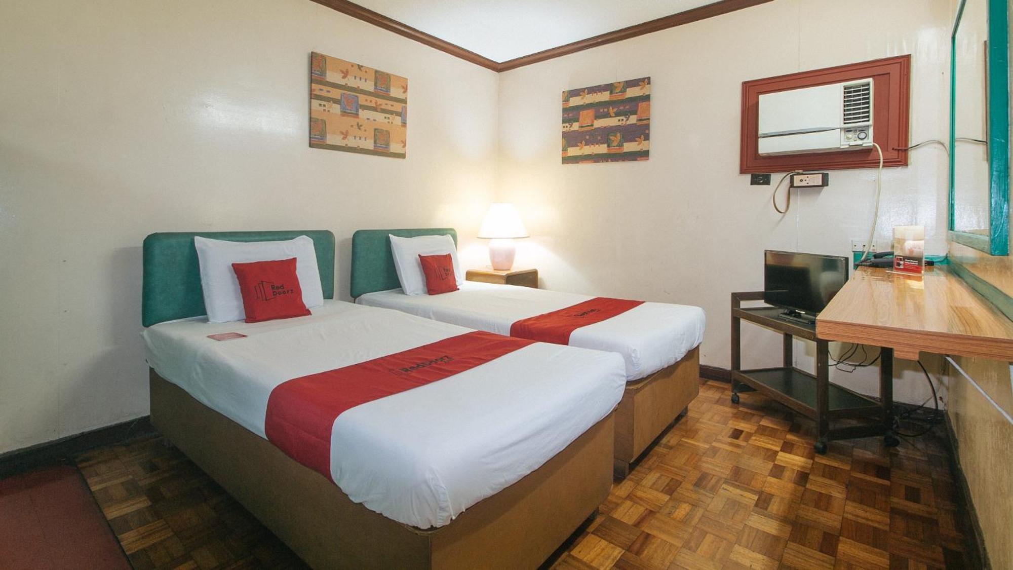 Reddoorz At Broadway Court Apartelle Quezon City Exterior foto