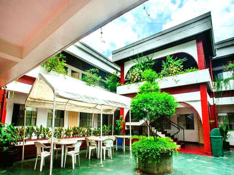 Reddoorz At Broadway Court Apartelle Quezon City Exterior foto