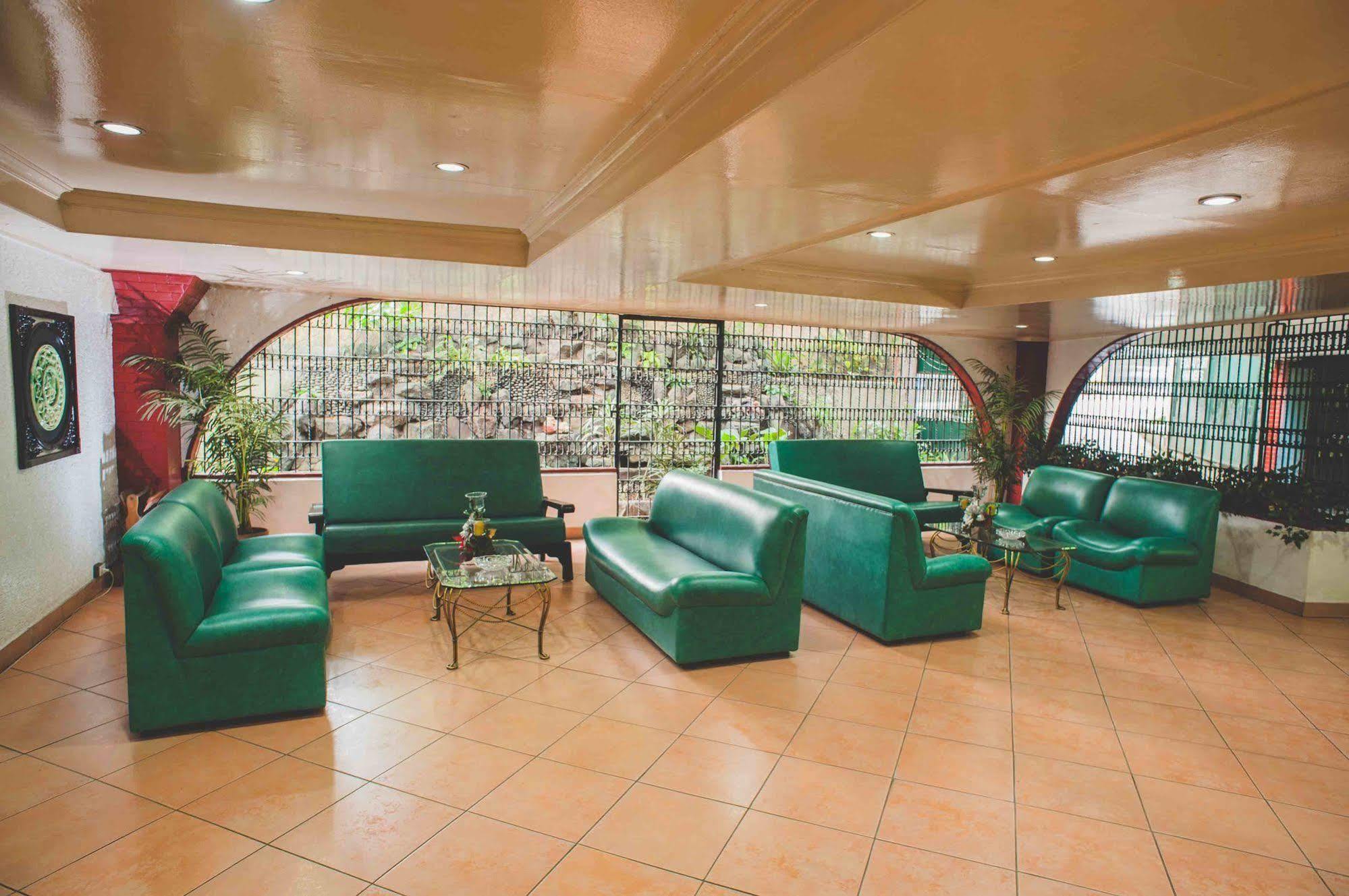 Reddoorz At Broadway Court Apartelle Quezon City Exterior foto